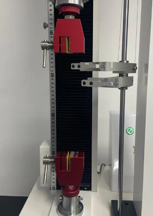 拉力機(jī)對(duì)材料性能的測(cè)試